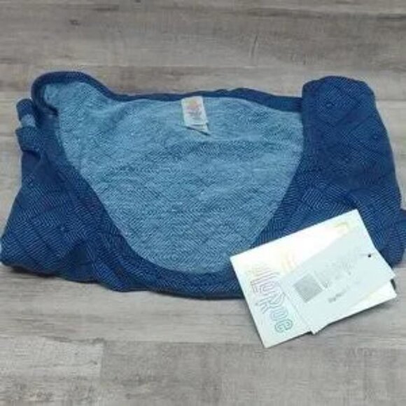 LuLaRoe~Perfect T~Lot of 5 Shirts~4 EUC and 1 NWT! - Picture 4 of 4